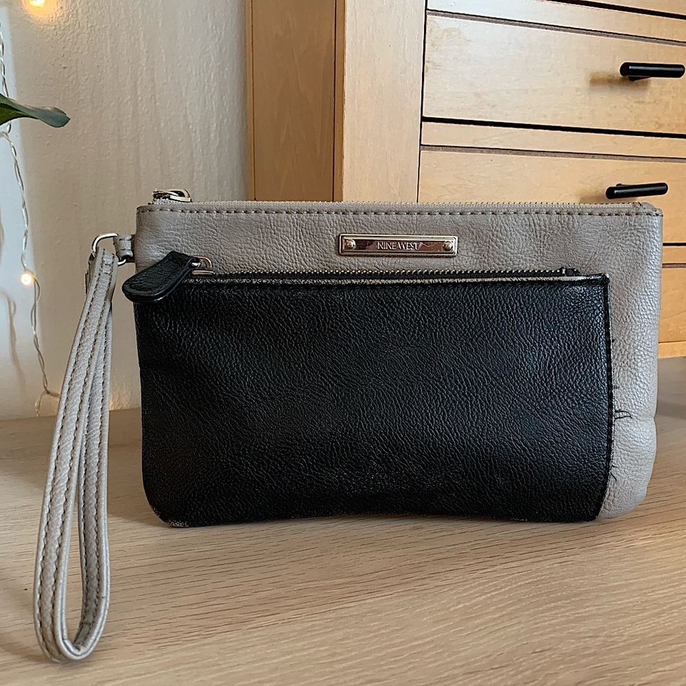 Nine West Gray Black Leather Colorblock Wristlet